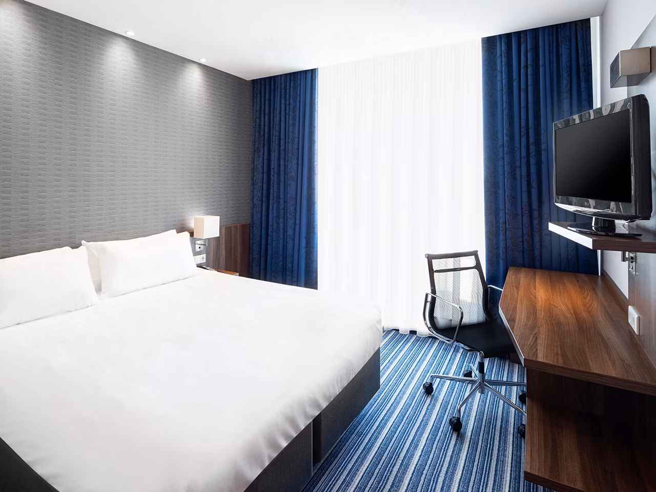 Holiday Inn Express Amsterdam - Sloterdijk Station by IHG